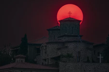 Sunrise tour to Meteora with photo stops